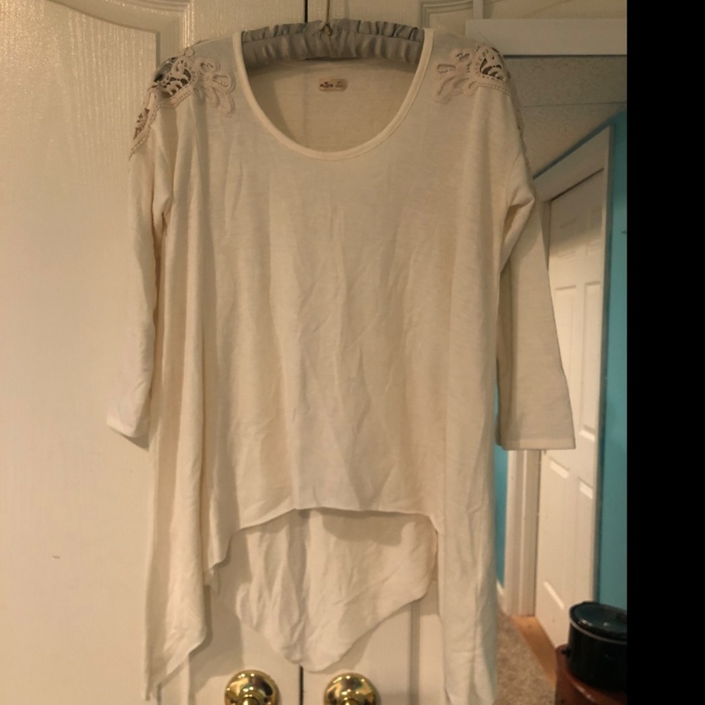 Cut out long sleeve shirt